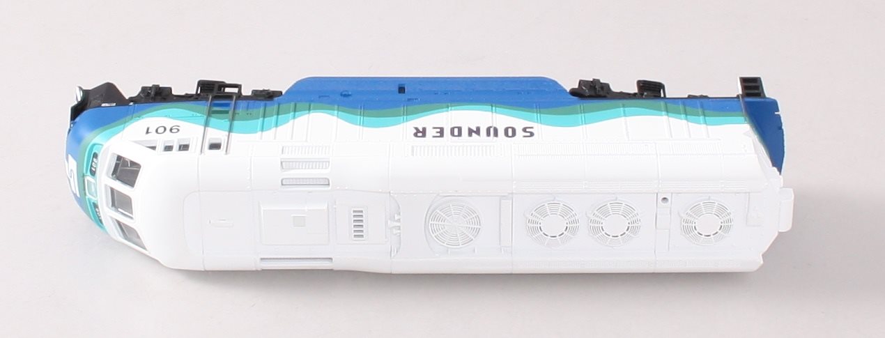 Athearn 2610 HO Scale Seattle Sounder F59PHI Powered Diesel Locomotive #901 LN/Box