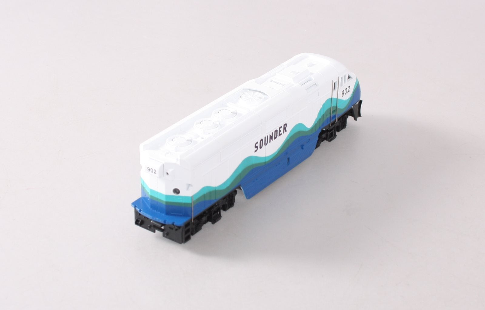 Athearn 2611 HO Scale Seattle Sounder F59PHI Powered Diesel Locomotive #902 LN/Box