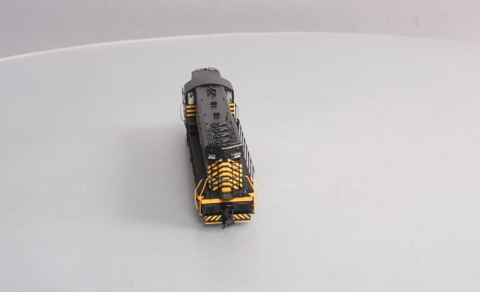 Broadway Limited 5814 HO Nickel Plate Road EMD SD9 3-Stripe Diesel Loco #352