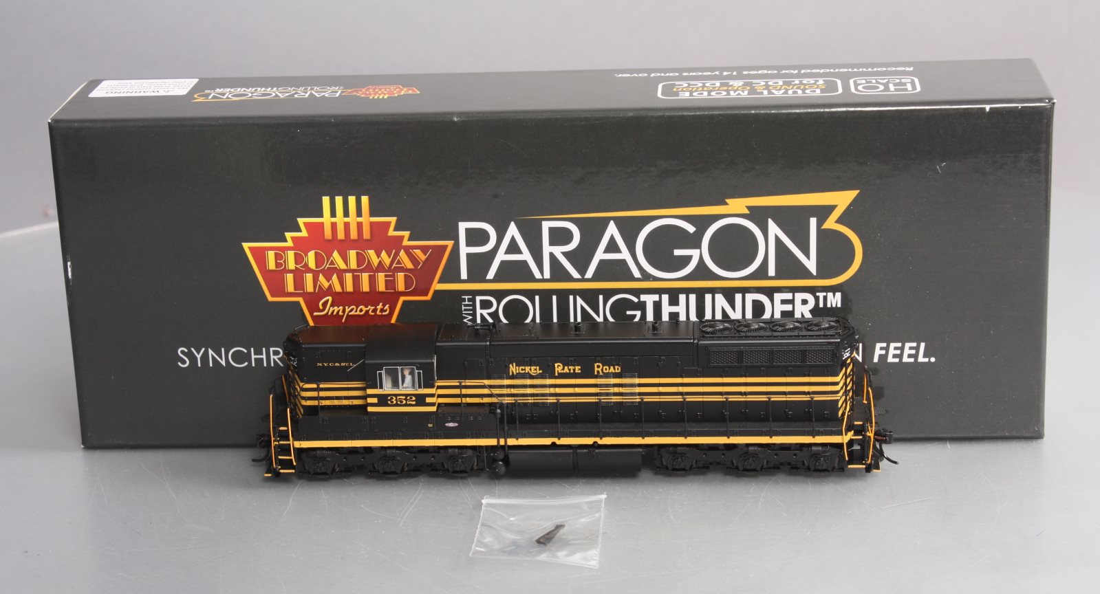 Broadway Limited 5814 HO Nickel Plate Road EMD SD9 3-Stripe Diesel Loco #352