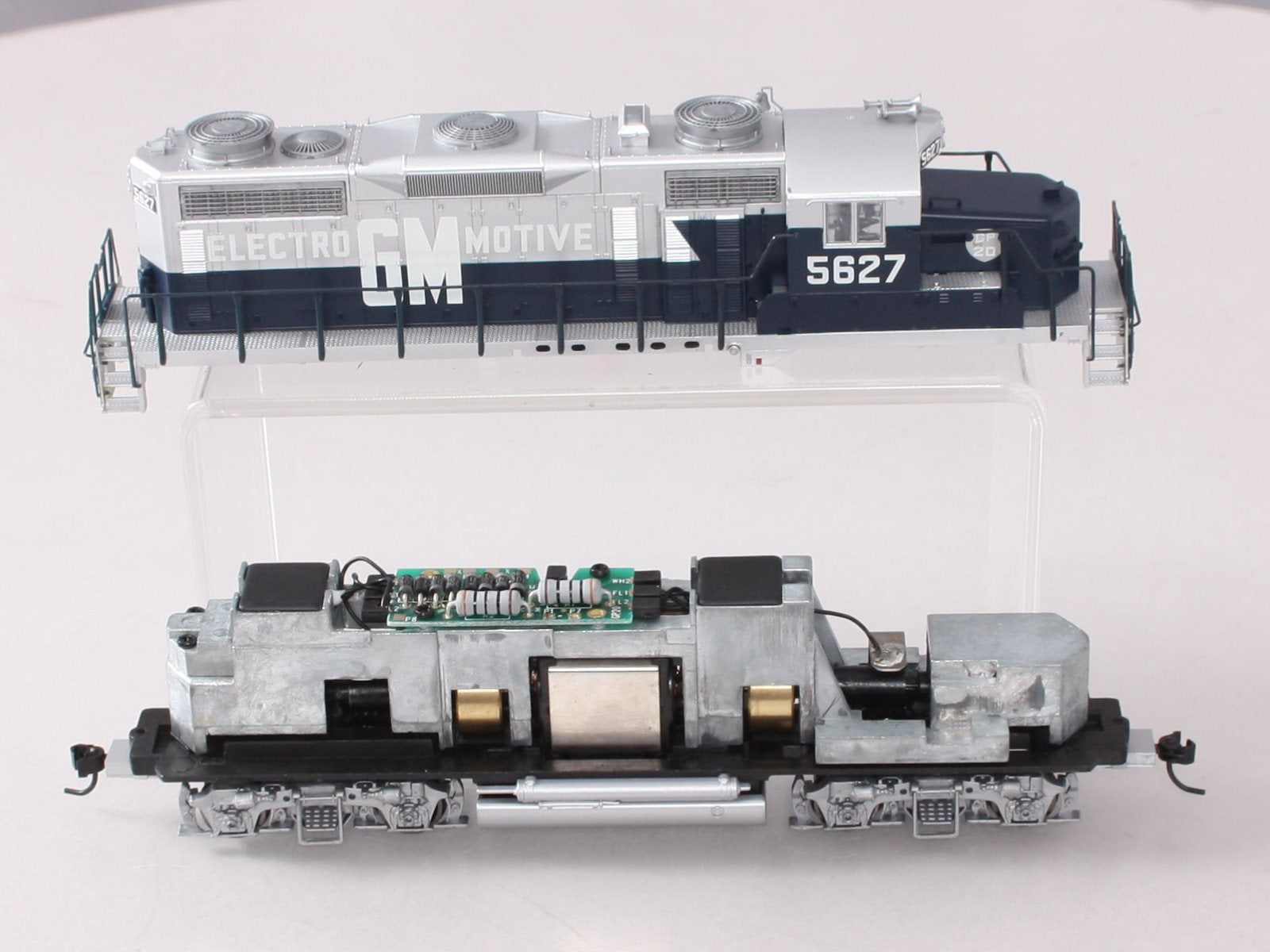 Proto 2000 8009 HO EMD GP20 Diesel Locomotive #5627 w/Dynamic Brakes LN/Box