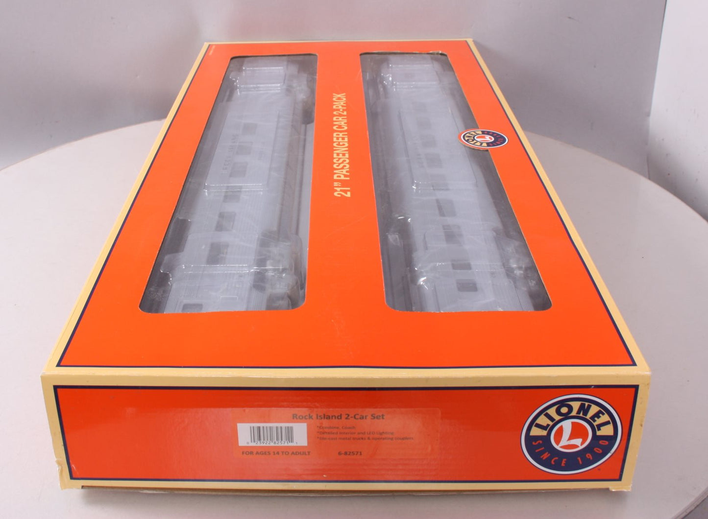 Lionel 6-82571 O Gauge Rock Island 21' Streamlined Passenger Car (Set of 2) LN/Box