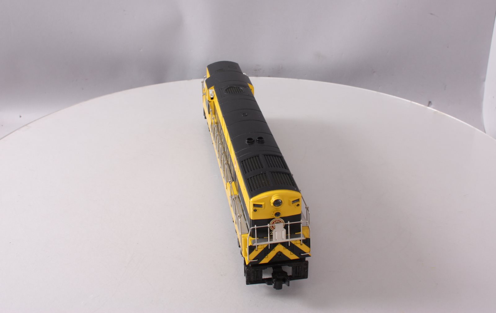 Lionel 6-18327 O Gauge Virginian FM Trainmaster Diesel Locomotive #2331 LN/Box