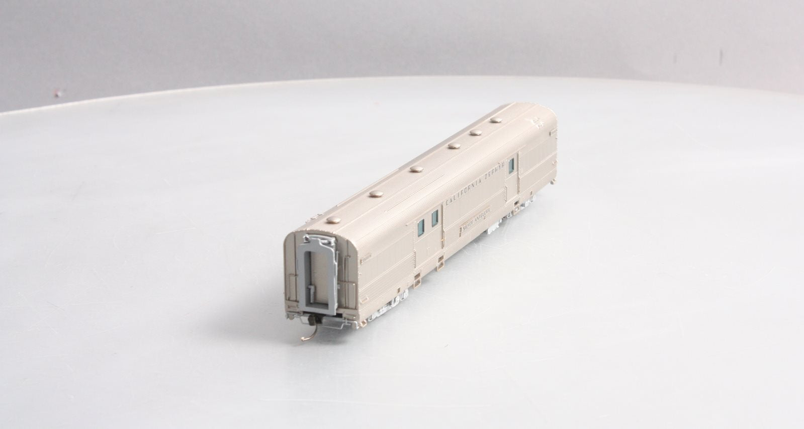 Broadway Limited 513 HO D&RGW 'Silver Antelope' Baggage Car #1100