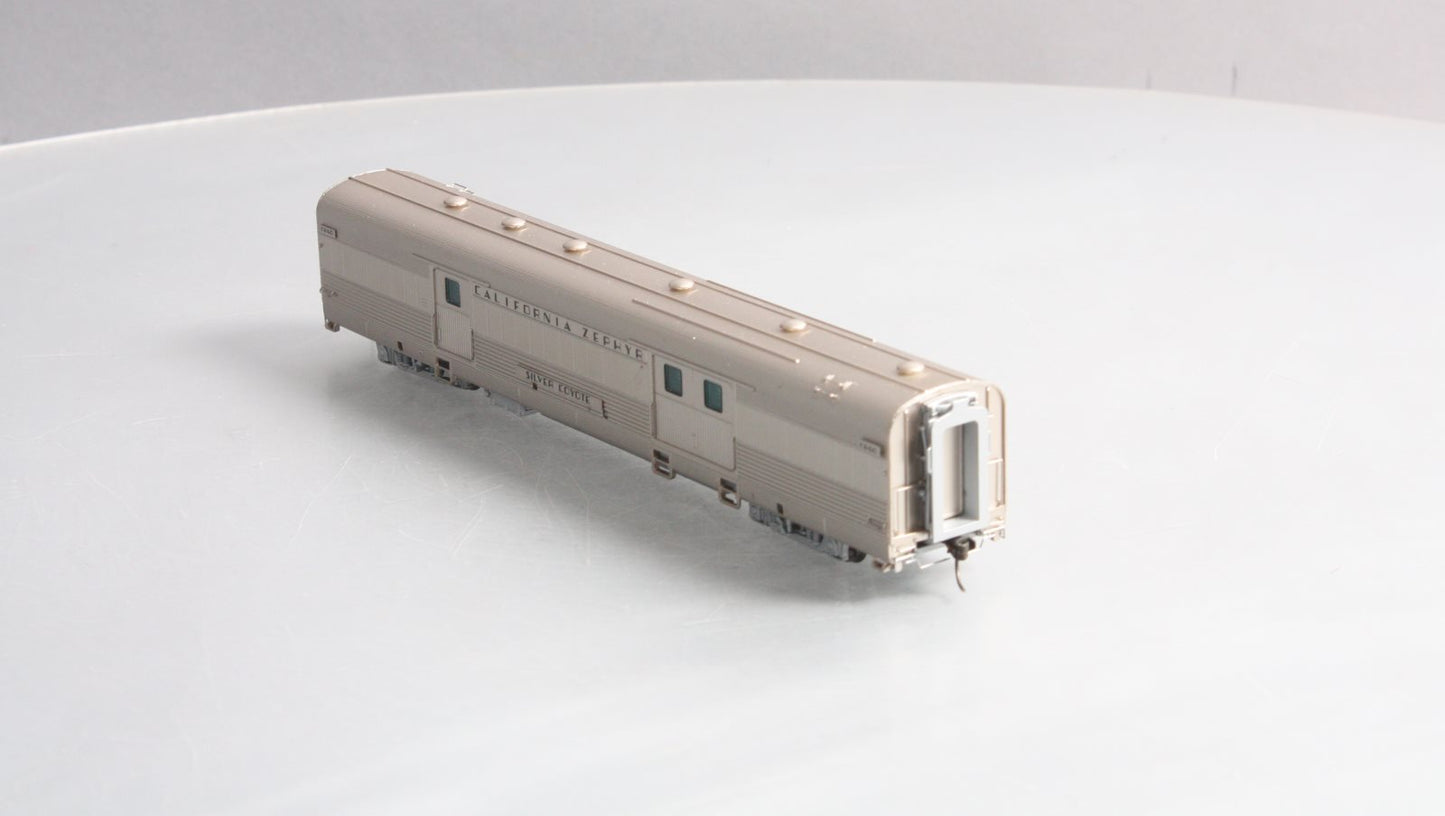 Broadway Limited 1491 HO Chicago, Burlington & Quincy Zephyr Baggage Car #905