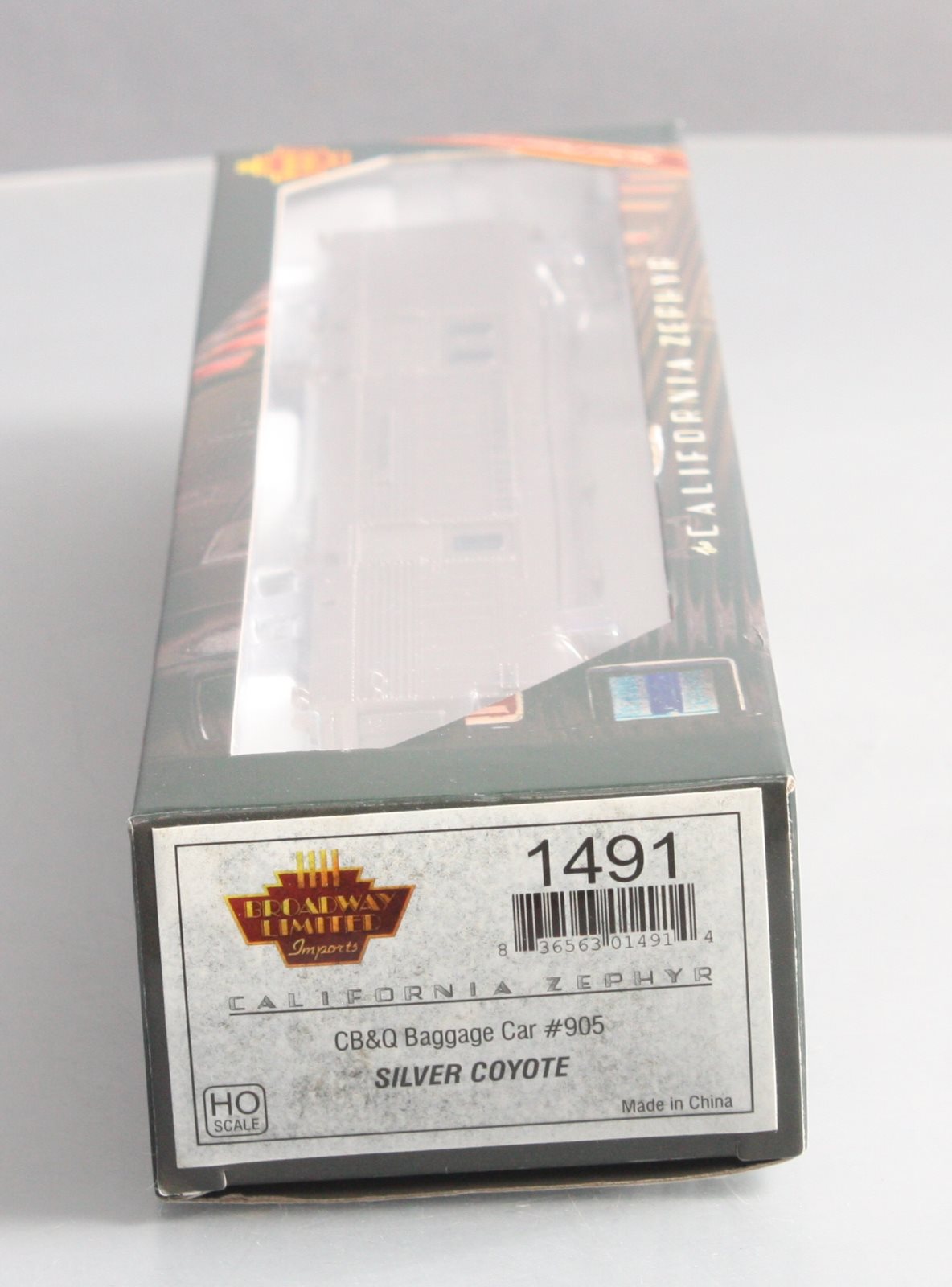 Broadway Limited 1491 HO Chicago, Burlington & Quincy Zephyr Baggage Car #905