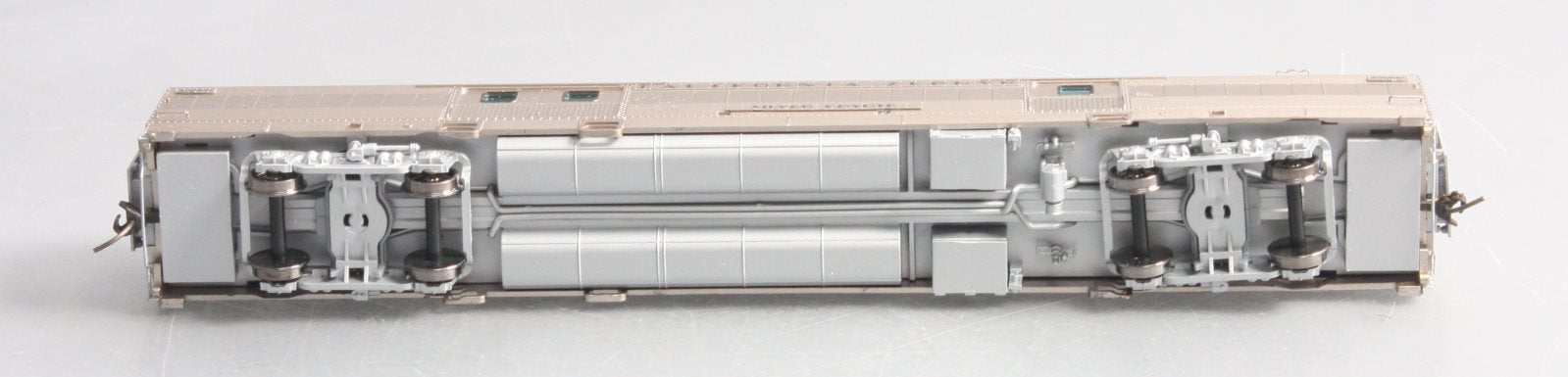 Broadway Limited 1491 HO Chicago, Burlington & Quincy Zephyr Baggage Car #905