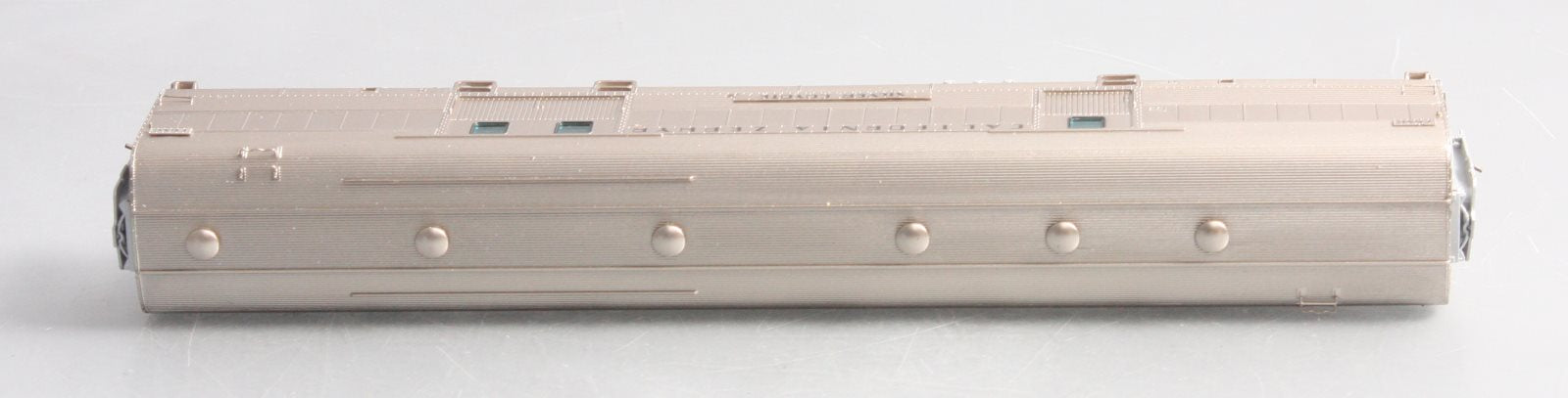 Broadway Limited 1491 HO Chicago, Burlington & Quincy Zephyr Baggage Car #905