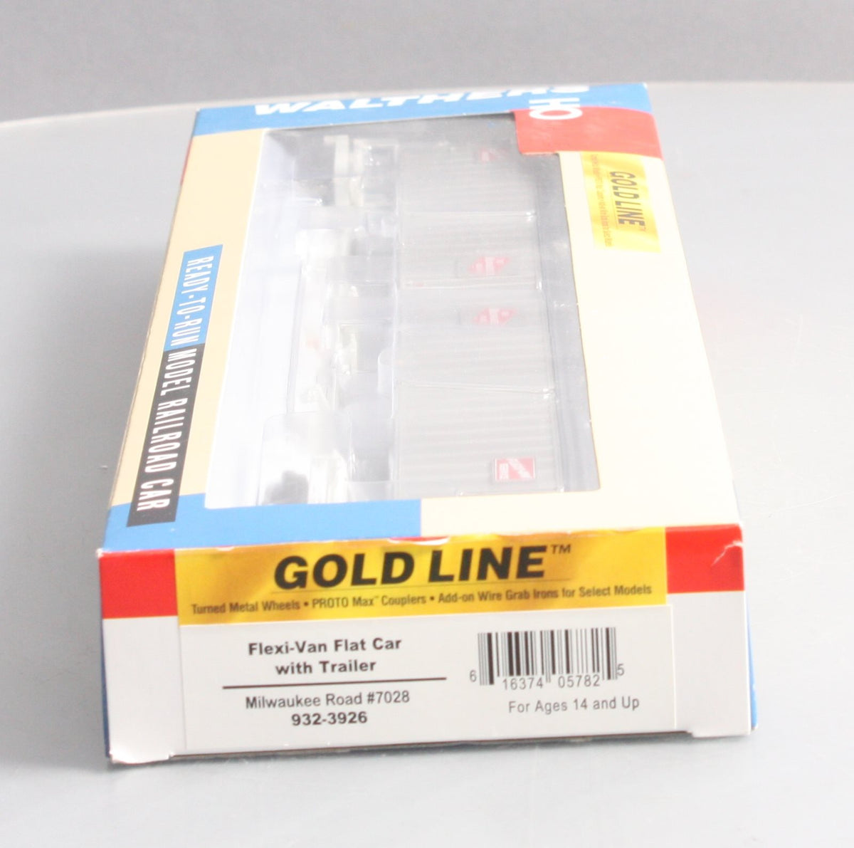 Walthers 932-3926 HO Milwaukee Road Flexi-Van Flat Car w/Trailer #7028