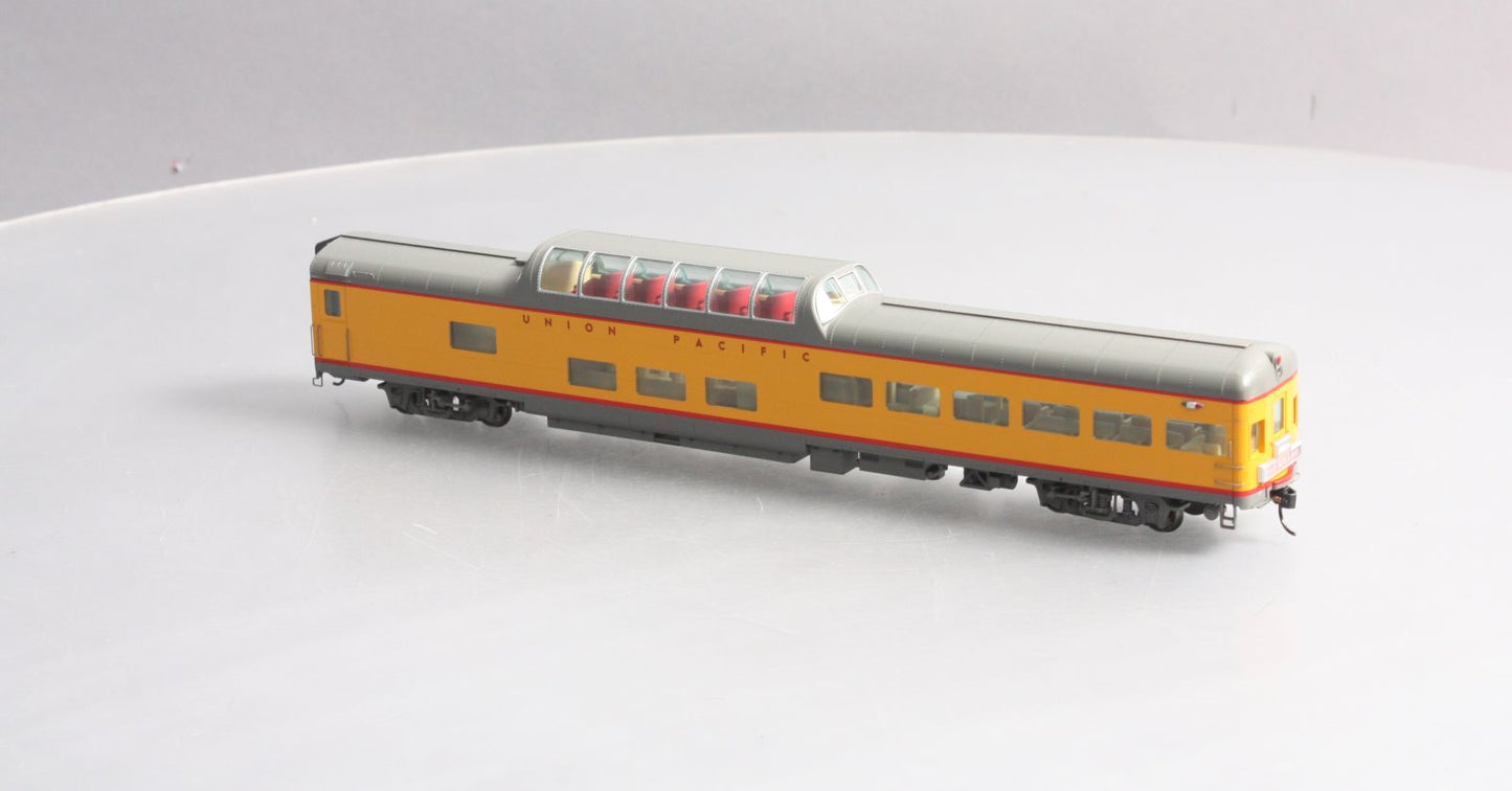 Walthers 920-9237 HO Union Pacific 85' ACF Observation Dome Lounge Lighted