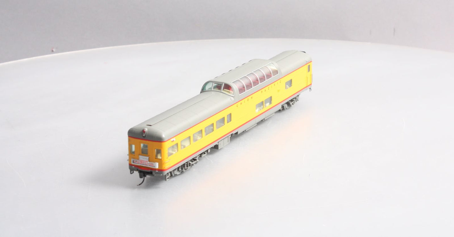 Walthers 920-9237 HO Union Pacific 85' ACF Observation Dome Lounge Lighted