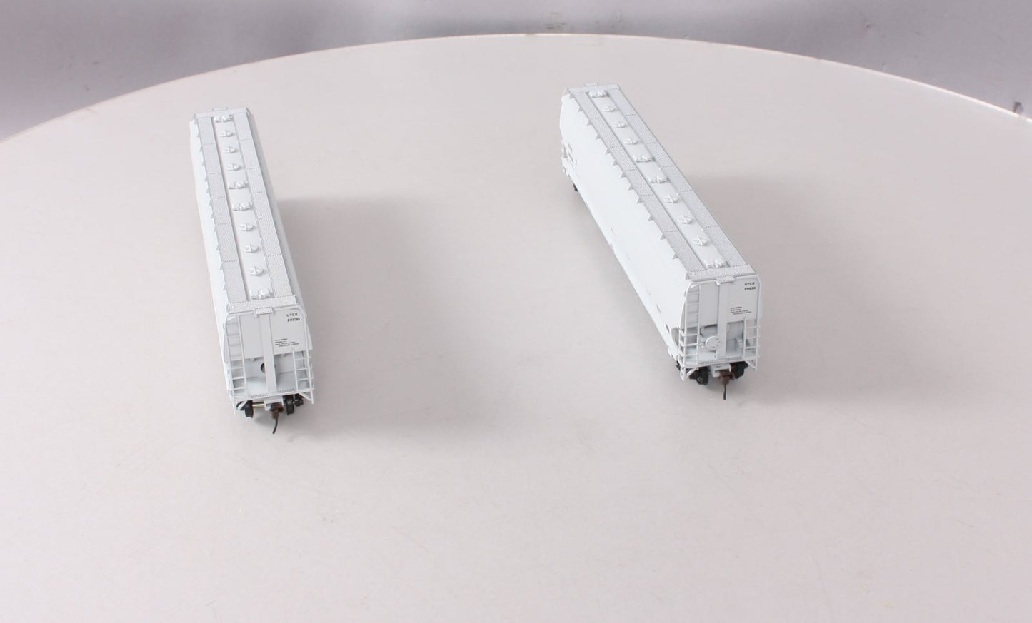 Walthers 932-27152 HO Scale UTCX National 6200 Plastic Hopper Car (Pack of 2) EX/Box