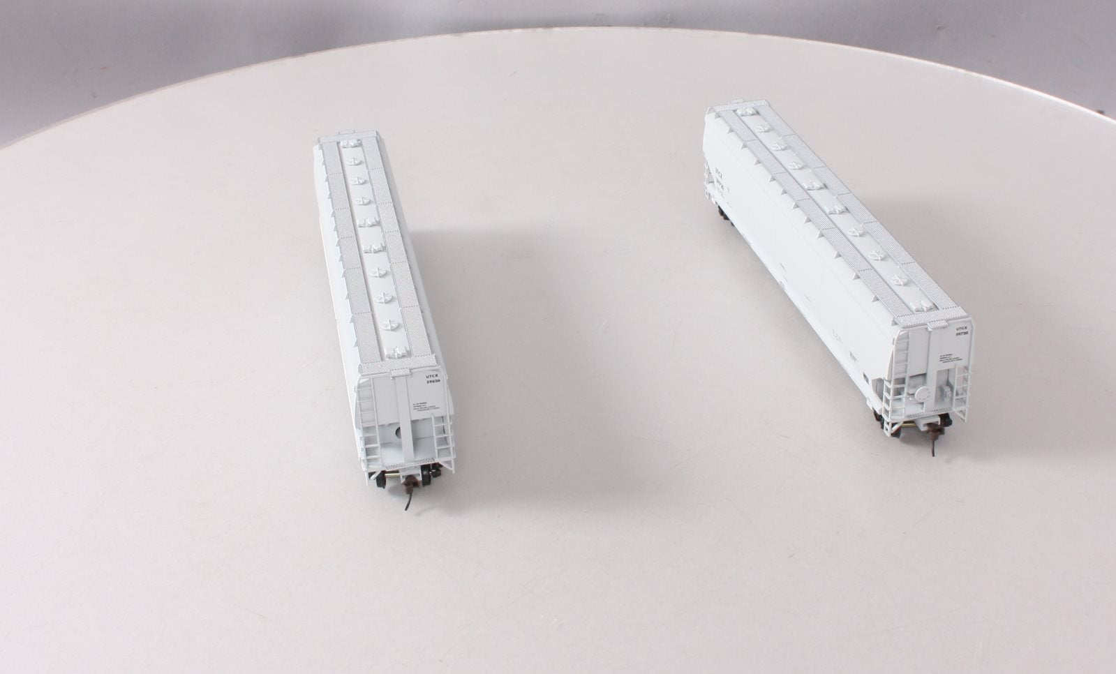 Walthers 932-27152 HO Scale UTCX National 6200 Plastic Hopper Car (Pack of 2) EX/Box