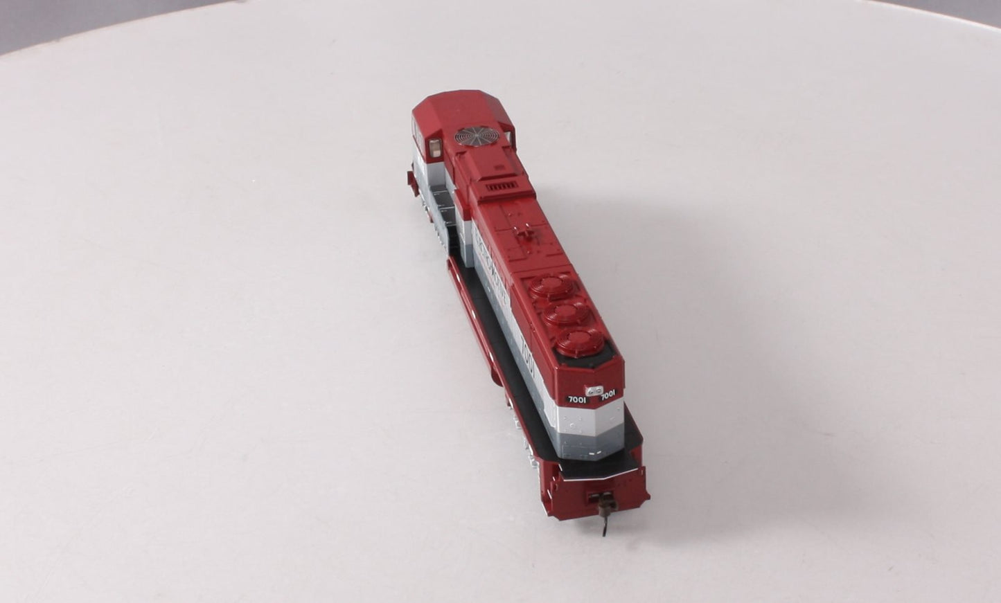 Athearn 0G6117 HO Scale Electo-Motive SD70M EMD Diesel Locomotive #7001 LN/Box