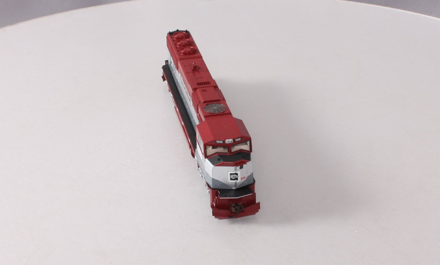 Athearn 0G6117 HO Scale Electo-Motive SD70M EMD Diesel Locomotive #7001 LN/Box