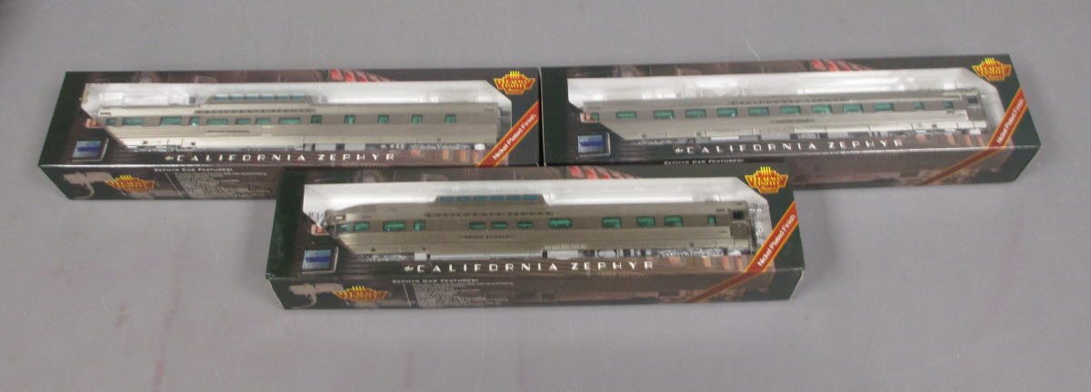 Broadway Limited 700 HO California Zephyr 11-Car Mixed Passenger Set LN/Box