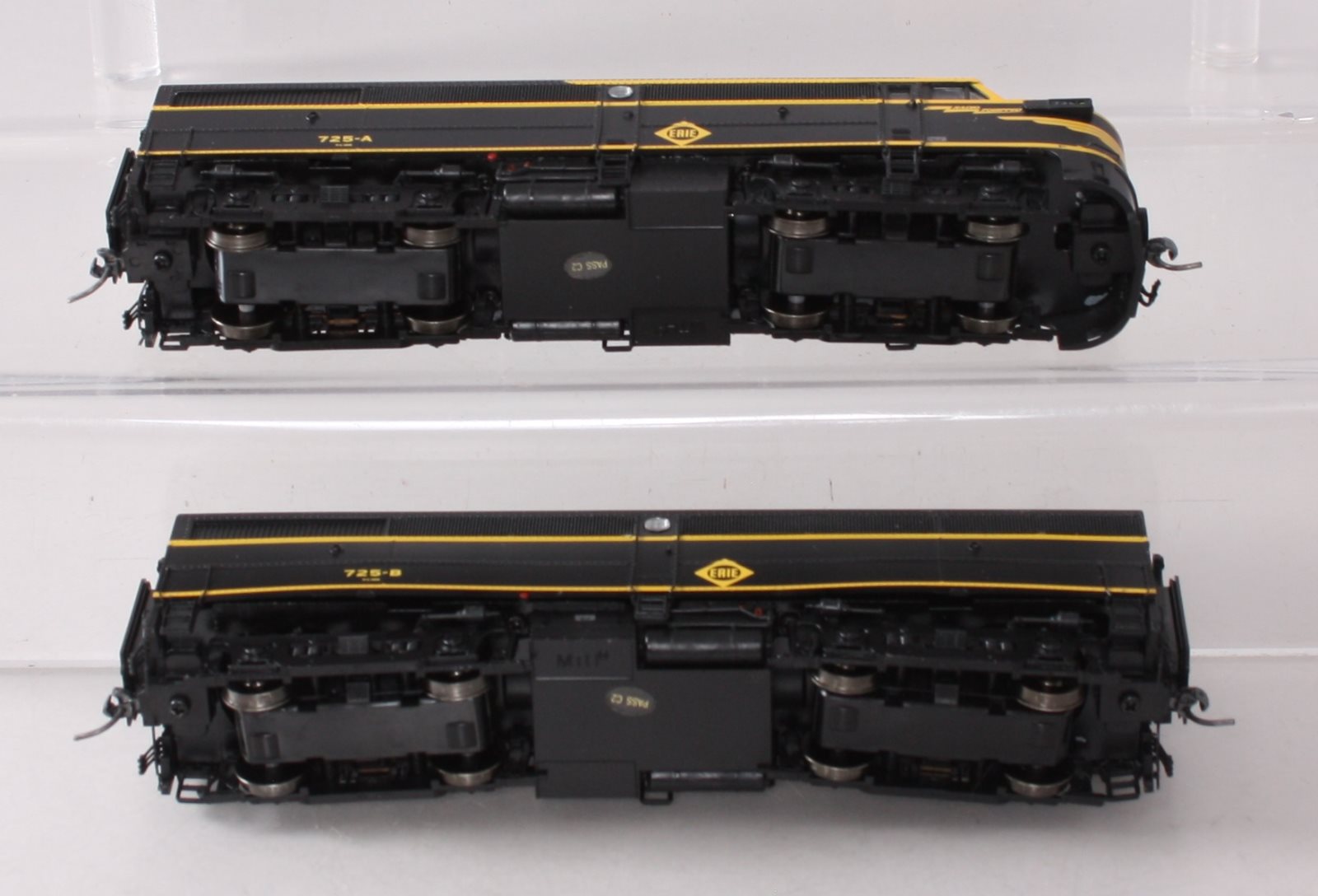 MTH 80-2212-1 HO Erie ALCO FA-1 A/B Diesel Locomotive Proto-Sound 3.0 #725A