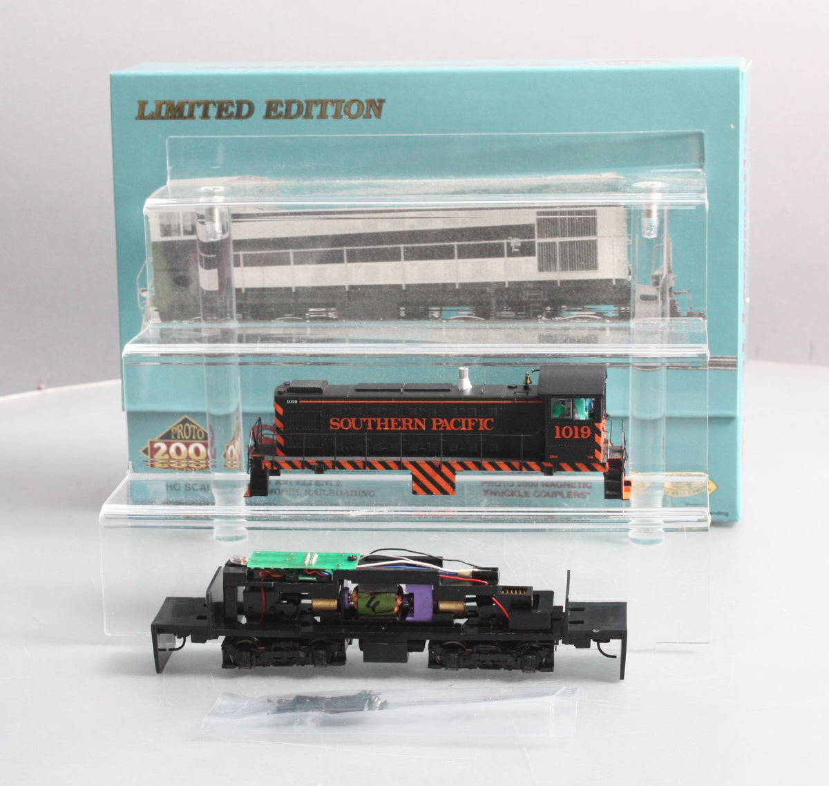 Proto 2000 23735 HO Southern Pacific S1 Diesel Locomotive #1019 LN/Box