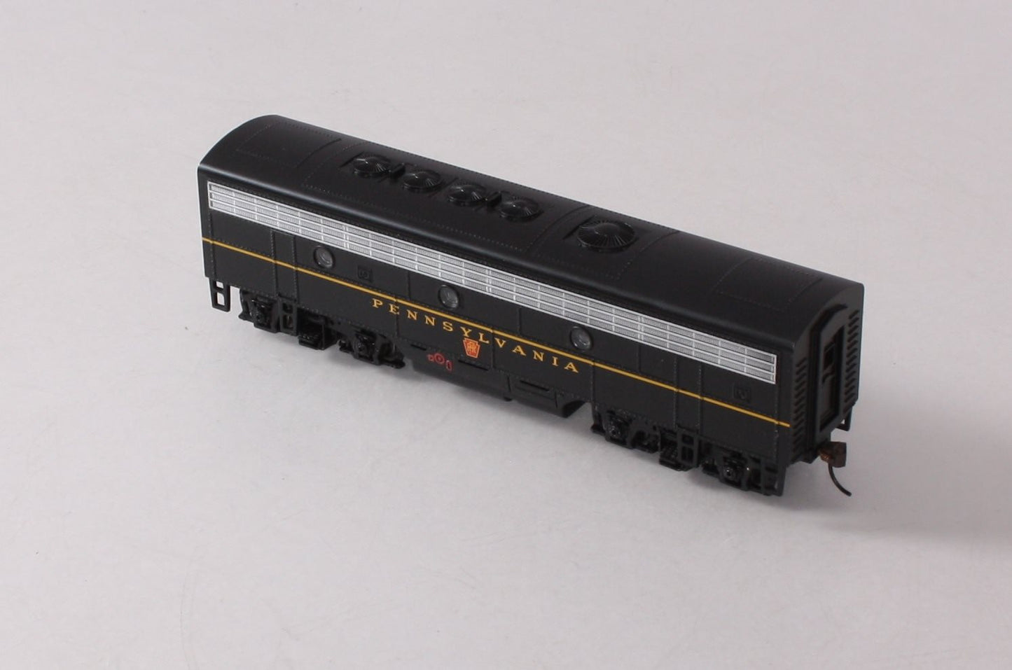 Bachmann 64405 HO Pennsylvania F7B Diesel Locomotive w/DCC
