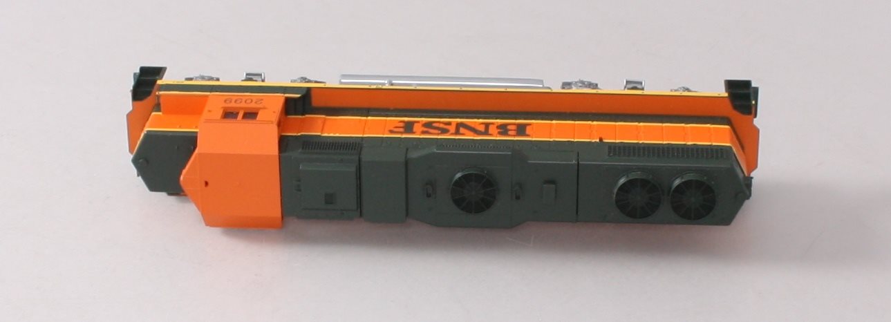 Athearn 4669 HO Scale BNSF GP38-2 Dummy Diesel Locomotive #2099
