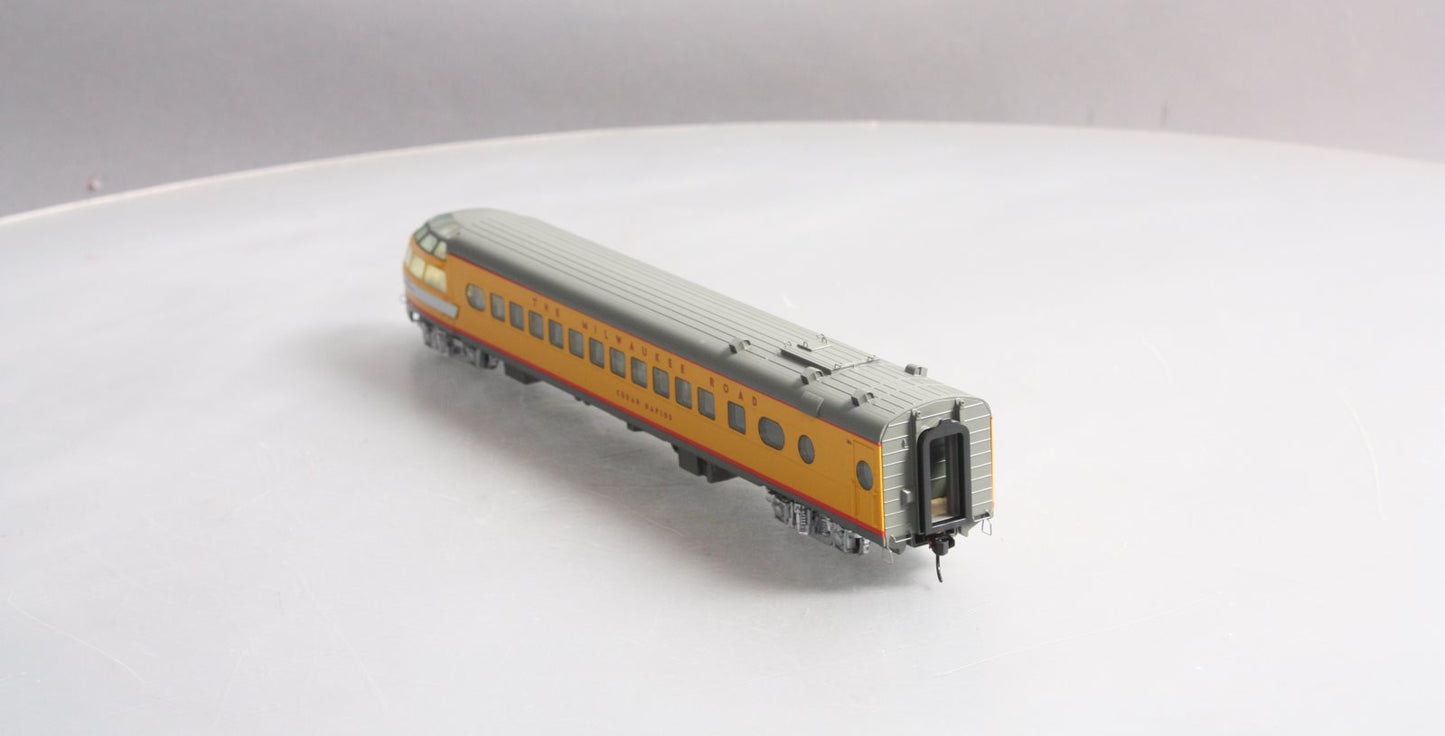 Walthers 920-9171 HO Milwaukee Road 85' Skytop Lounge Car