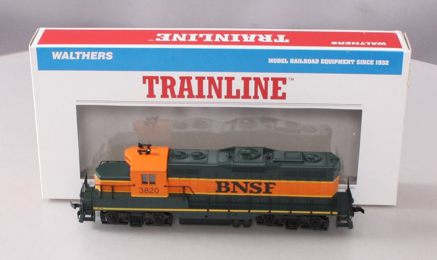 Walthers 931-120 HO Burlington Northern Santa Fe EMD GP9M Diesel Loco DC #3820