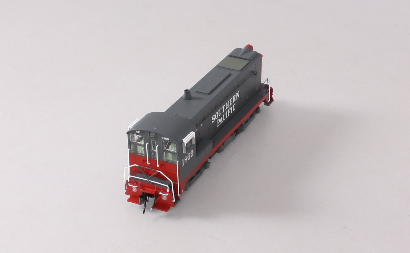 Bowser 24814 HO Southern Pacific DS 4-4-1000 Diesel Locomotive #1869