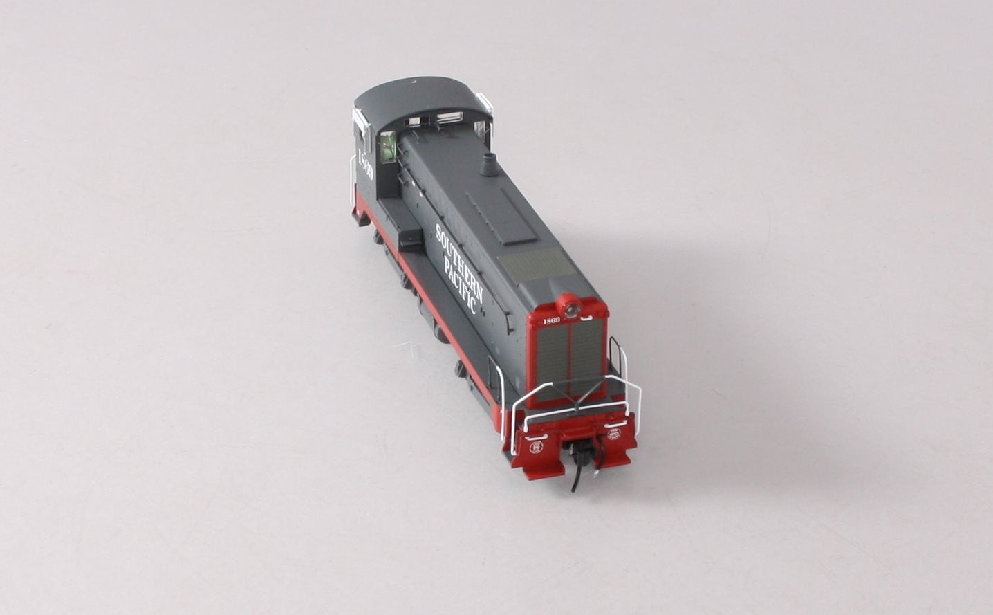 Bowser 24814 HO Southern Pacific DS 4-4-1000 Diesel Locomotive #1869