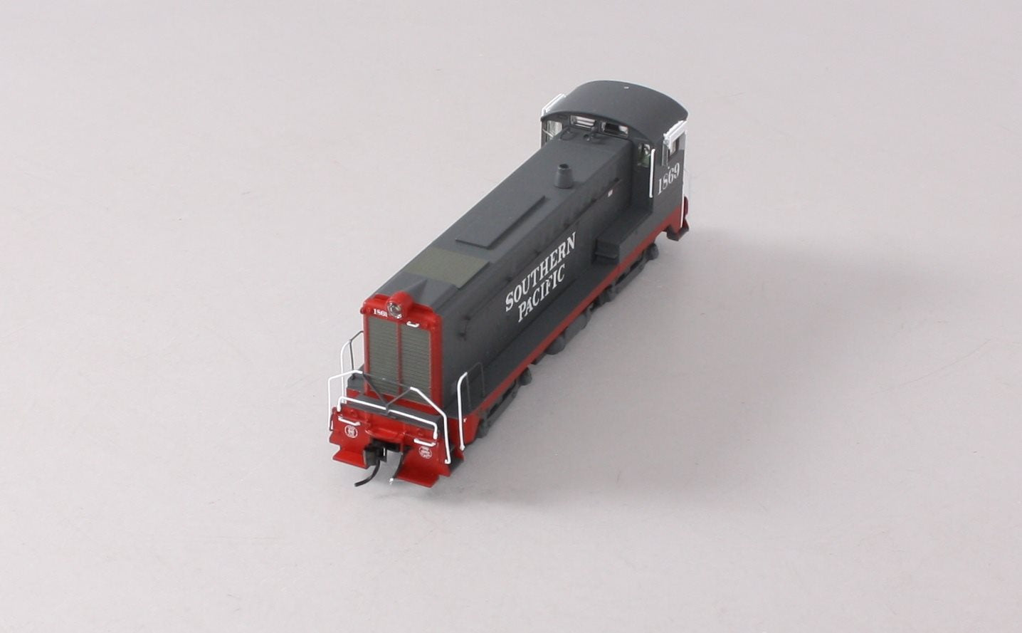Bowser 24814 HO Southern Pacific DS 4-4-1000 Diesel Locomotive #1869
