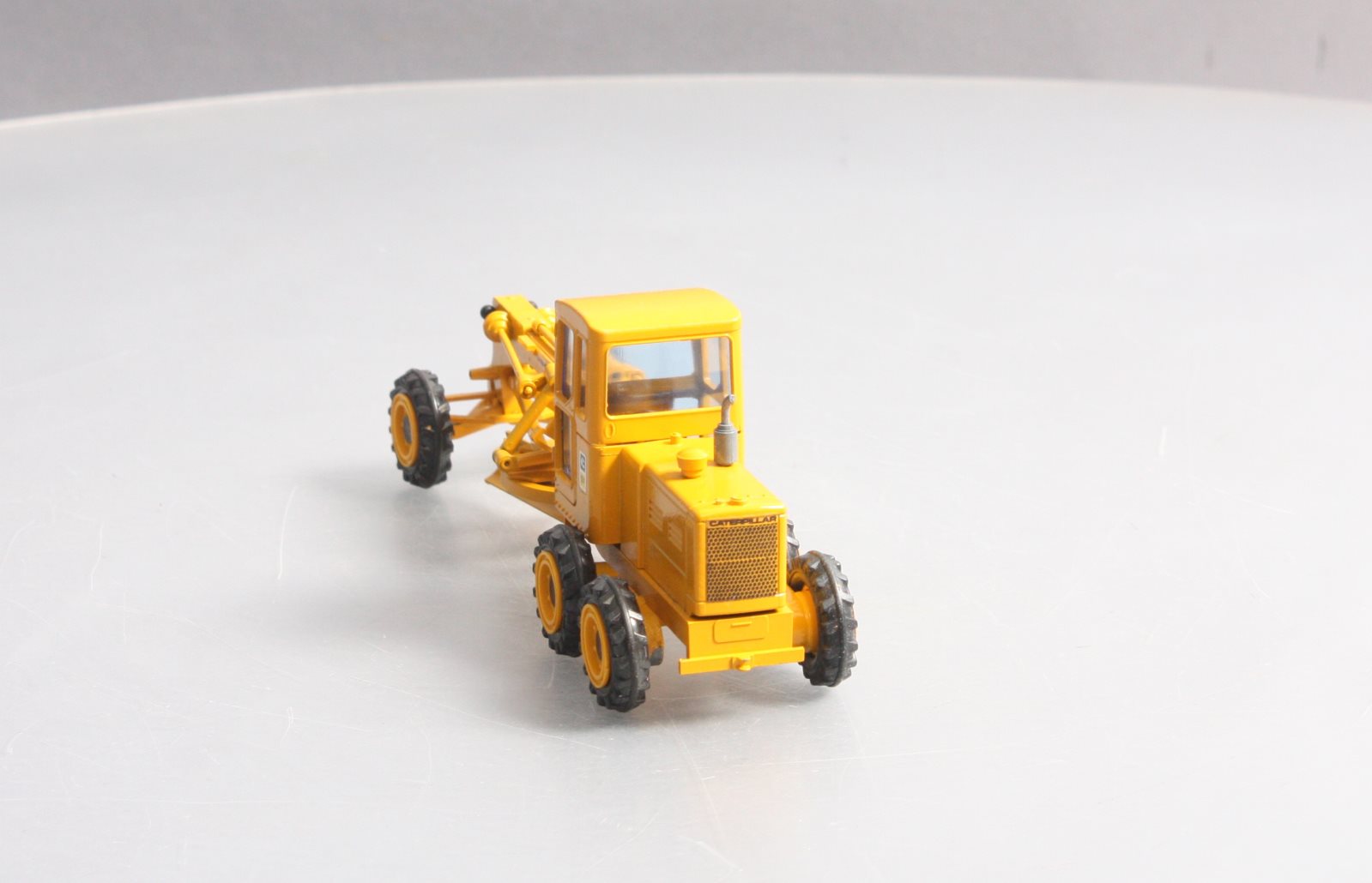Gescha 286 1:50 Scale Caterpillar 12F Motor Grader