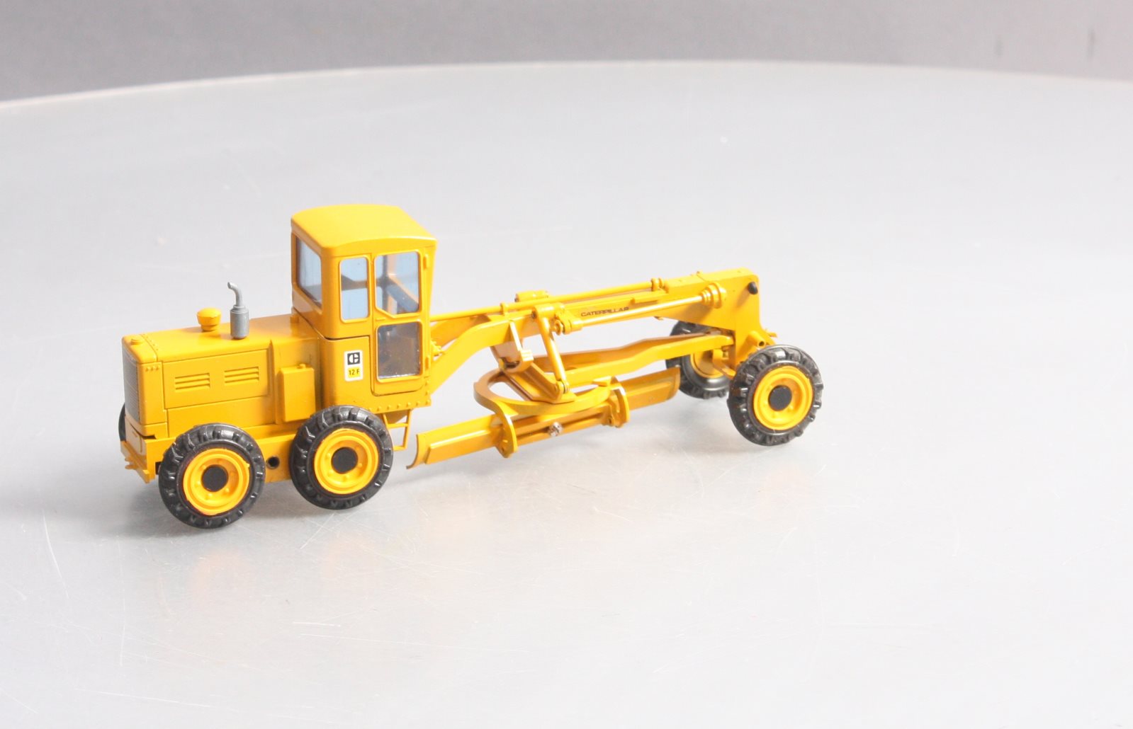 Gescha 286 1:50 Scale Caterpillar 12F Motor Grader