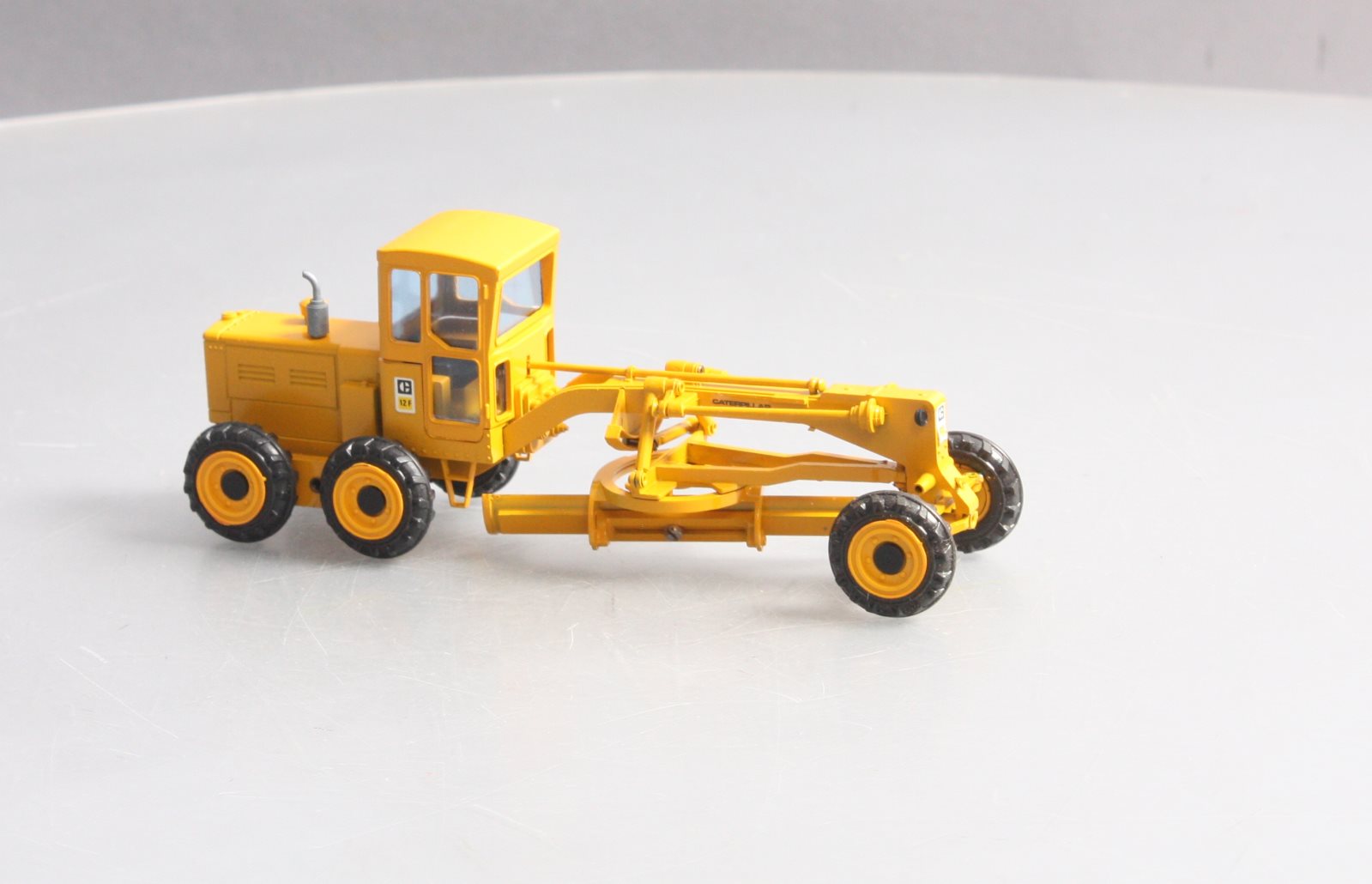 Gescha 286 1:50 Scale Caterpillar 12F Motor Grader