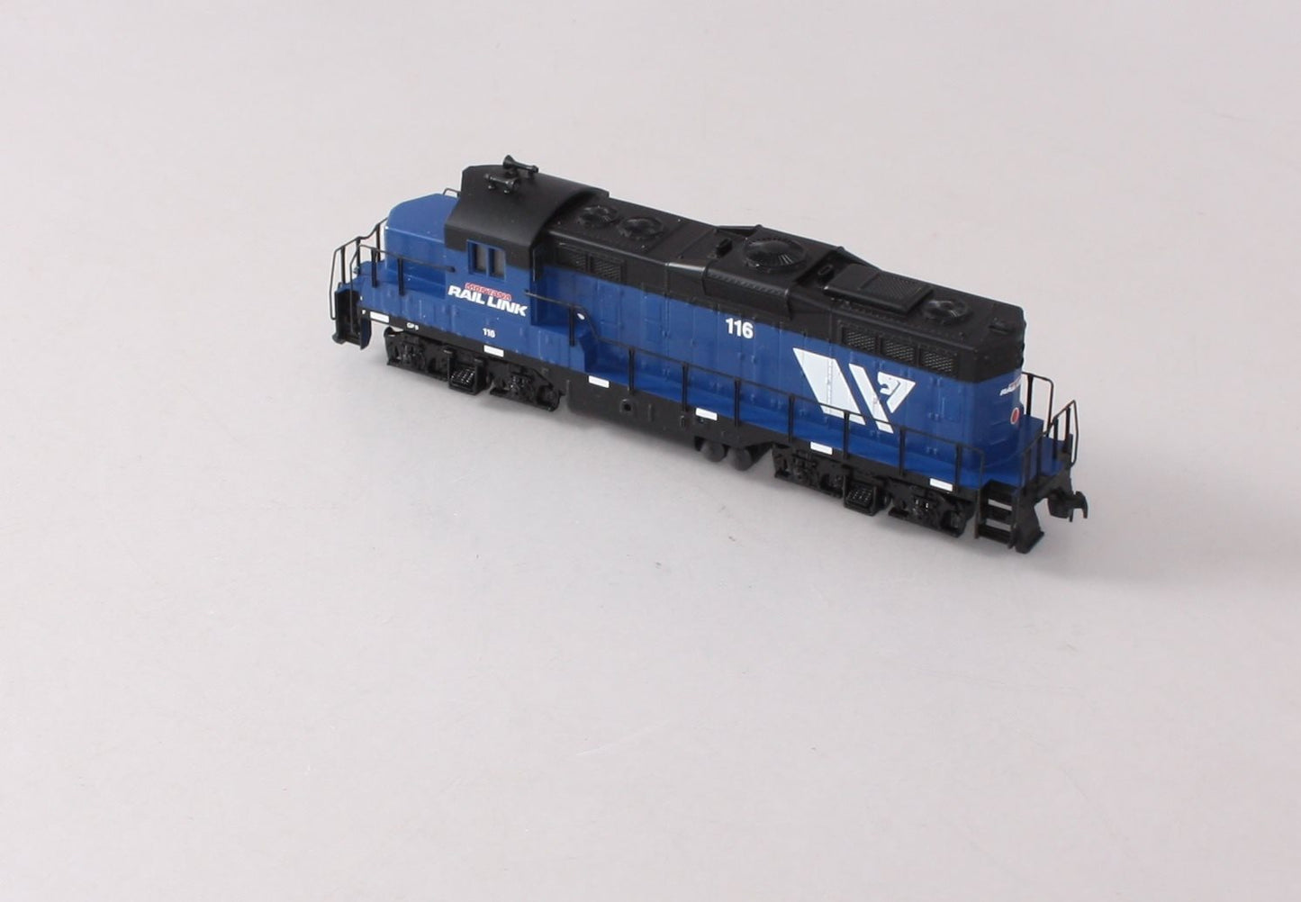 Walthers 931-119 HO Montana Rail Link GP9M Powered Diesel Locomotive #116 LN/Box