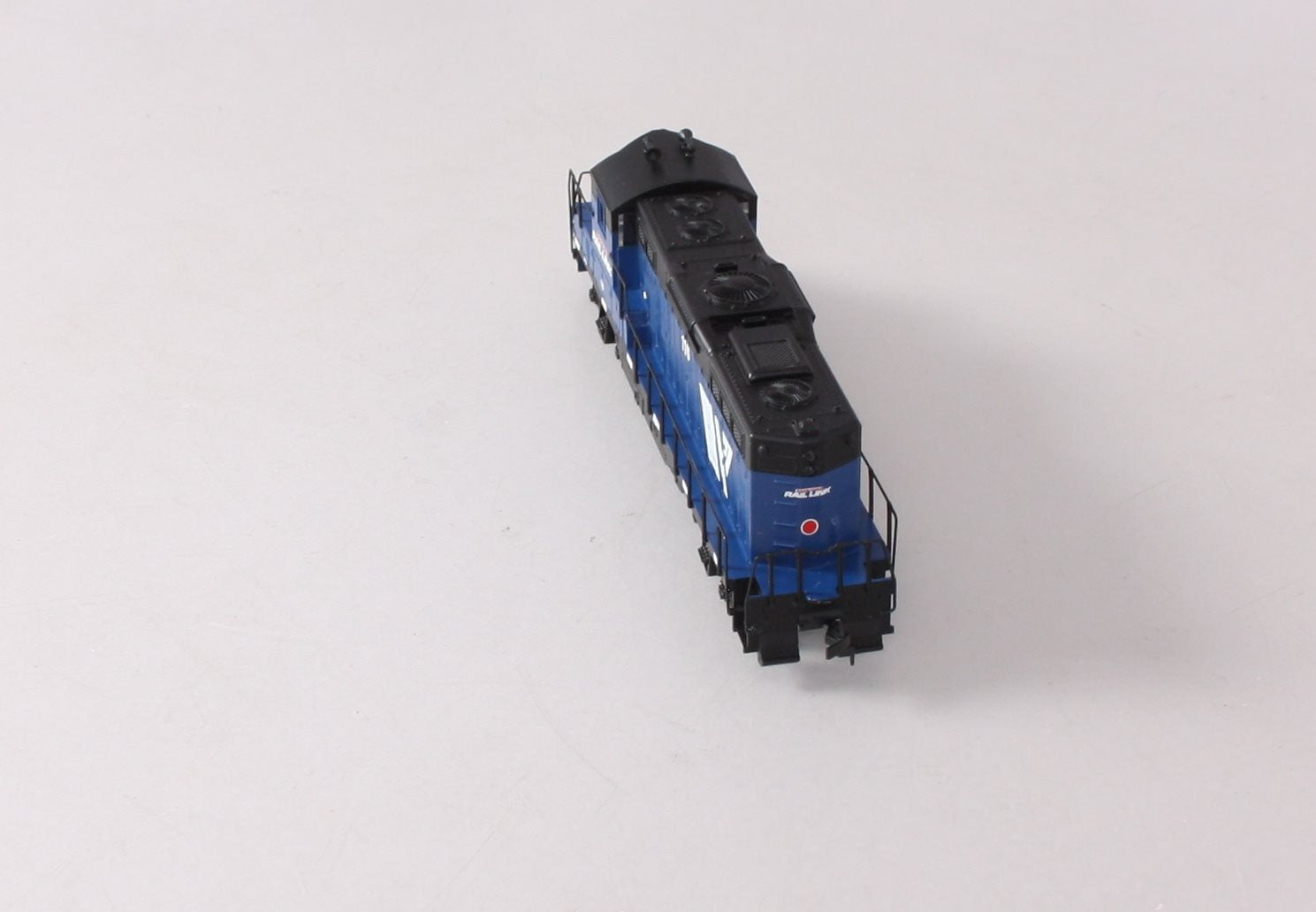 Walthers 931-119 HO Montana Rail Link GP9M Powered Diesel Locomotive #116 LN/Box