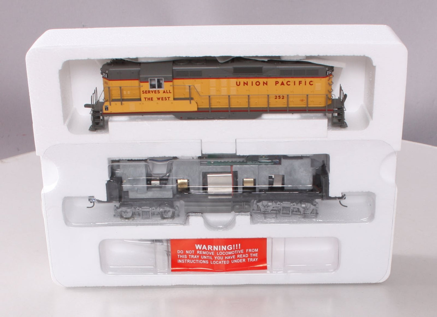 Proto 2000 23621 HO Scale Union Pacific GP9 Diesel Locomotive #252