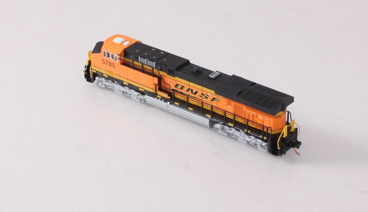 Kato 176-8925 N BNSF GEVO Swoosh GE ES44AC Diesel Locomotive #5785 LN/Box