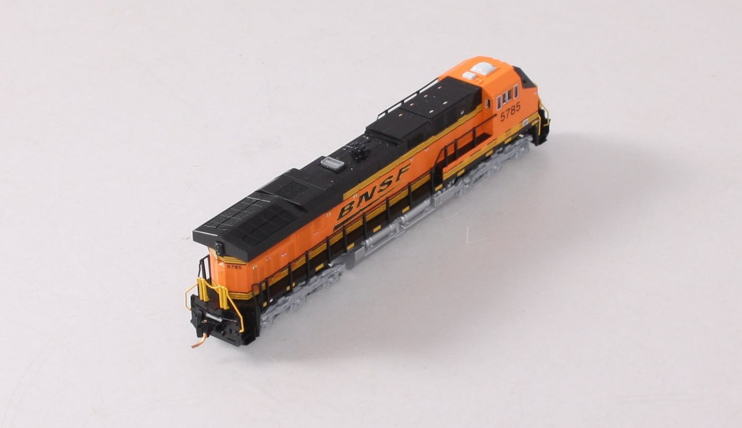 Kato 176-8925 N BNSF GEVO Swoosh GE ES44AC Diesel Locomotive #5785 LN/Box