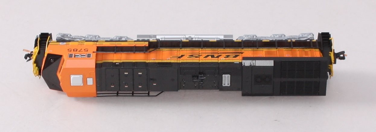 Kato 176-8925 N BNSF GEVO Swoosh GE ES44AC Diesel Locomotive #5785