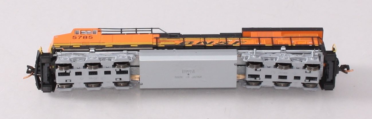 Kato 176-8925 N BNSF GEVO Swoosh GE ES44AC Diesel Locomotive #5785