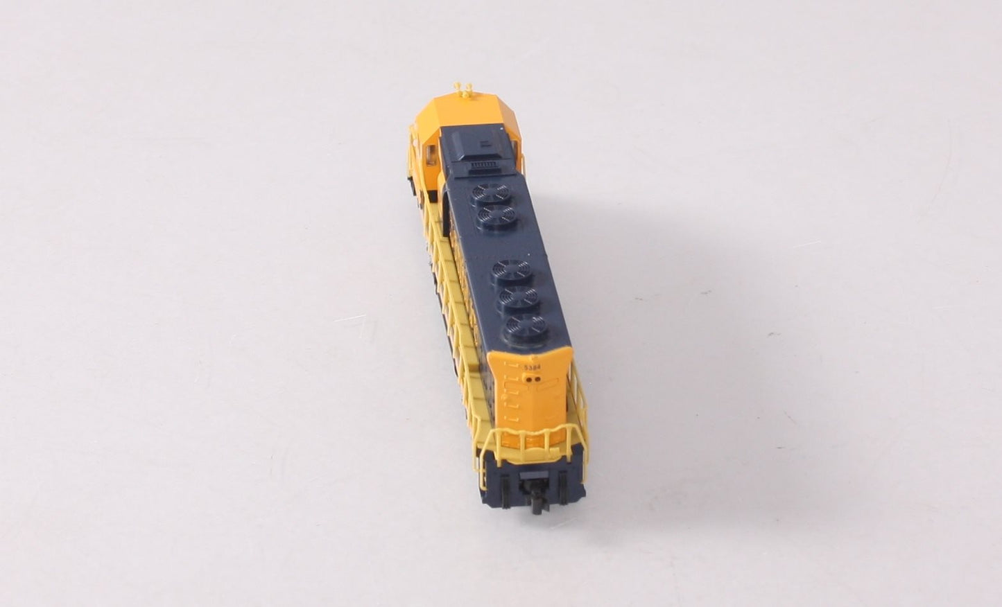 Kato 176-3128 N Atchison Topeka Santa Fe SD45 Diesel Locomotive #5384