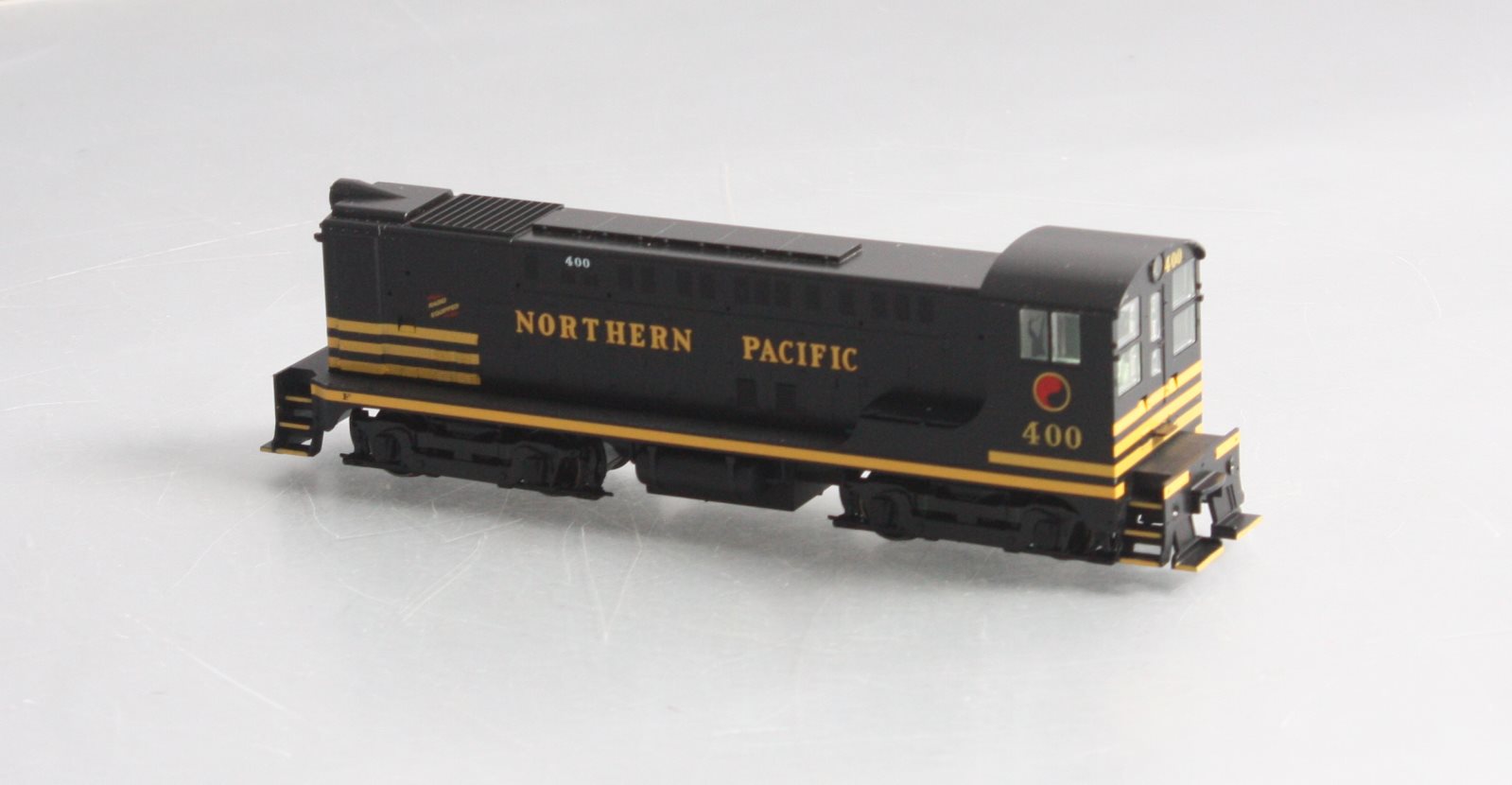 Stewart 4740 HO Scale Northern Pacific Diesel Baldwin VO-1000 Powered #400