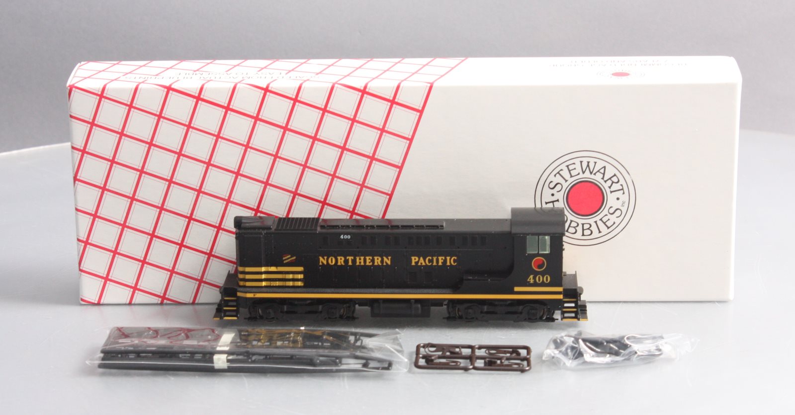 Stewart 4740 HO Scale Northern Pacific Diesel Baldwin VO-1000 Powered #400
