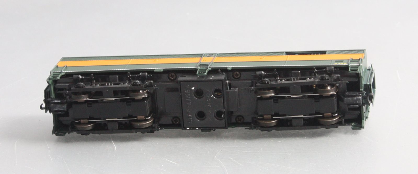 Proto 2000 8361 HO Scale Great Northern Unpowered FB2 B-Unit  #278B