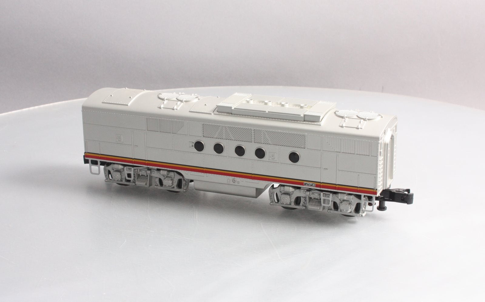 Lionel 6-82302 O Gauge Santa Fe FT Powered Diesel B-Unit with LionChief Plus LN/Box
