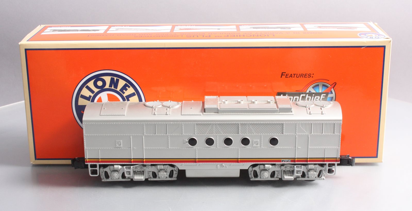 Lionel 6-82302 O Gauge Santa Fe FT Powered Diesel B-Unit