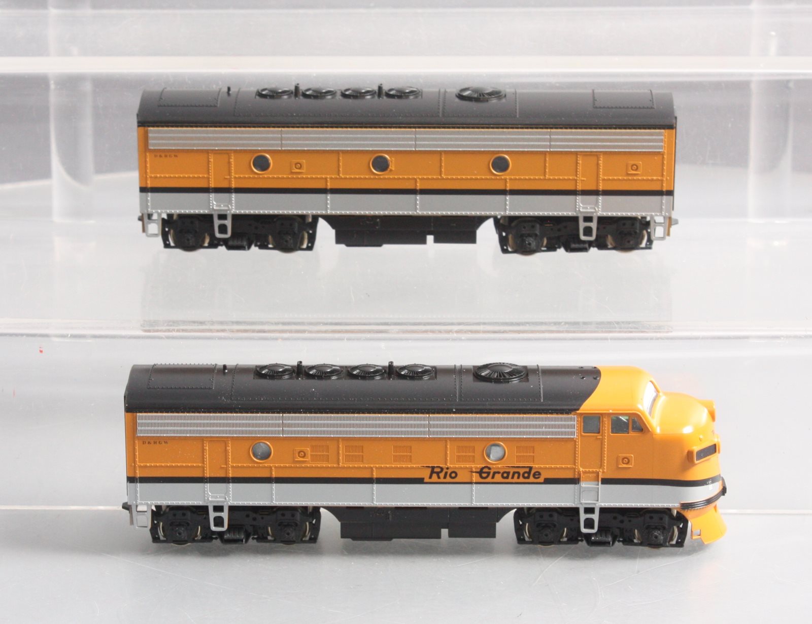 Stewart 5912 HO Denver & Rio Grande Western EMD F9 A/B Diesel Locomotive Set NIB