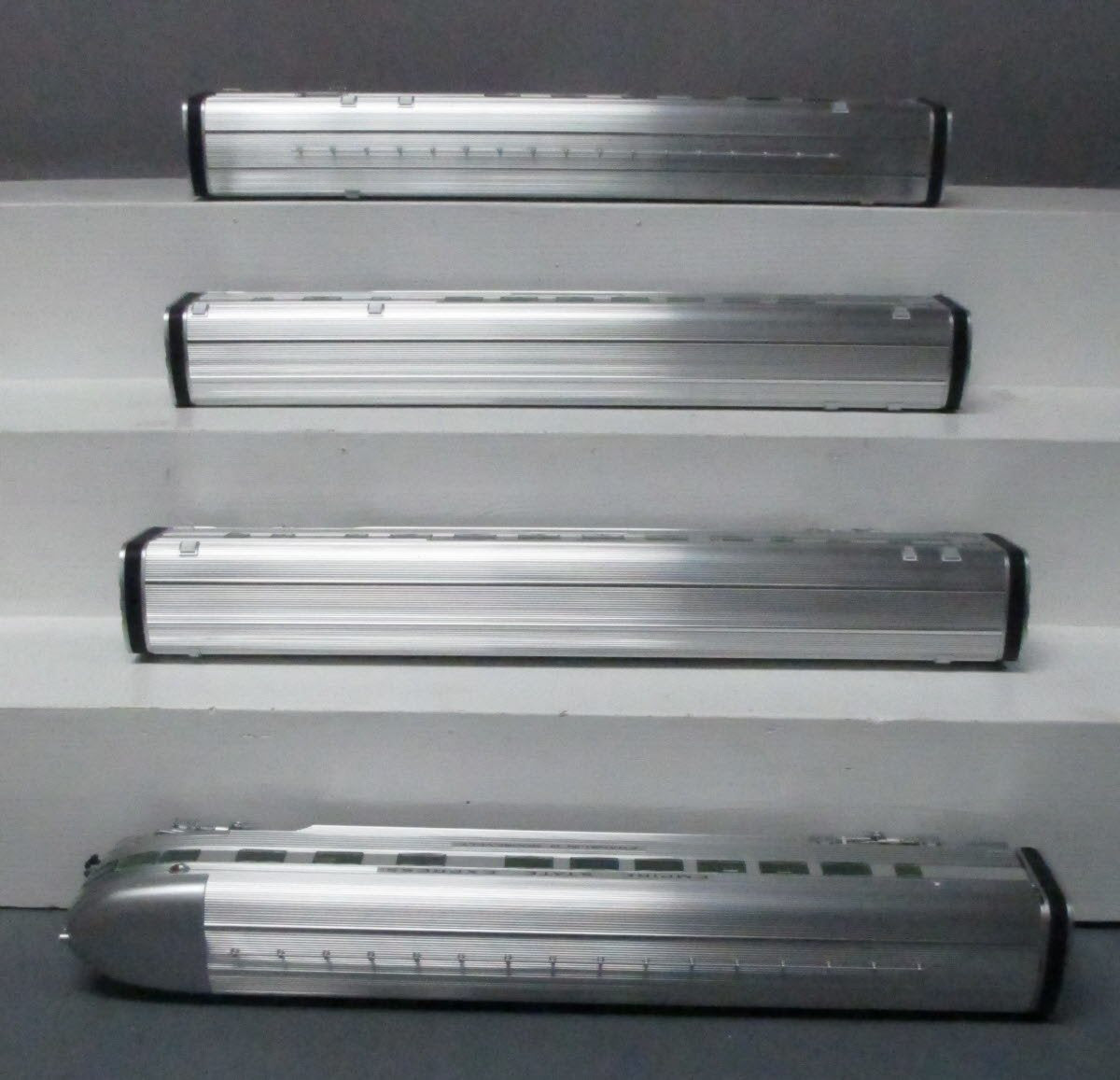 Lionel 6-29173 O New York Central Empire State Express Passenger Cars (Set of 4) NIB
