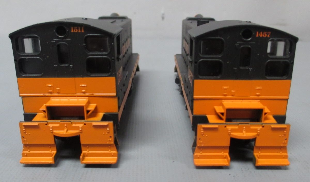 Athearn 2219 HO Scale Southern Pacific Two S12 Powered Diesel Locomotives