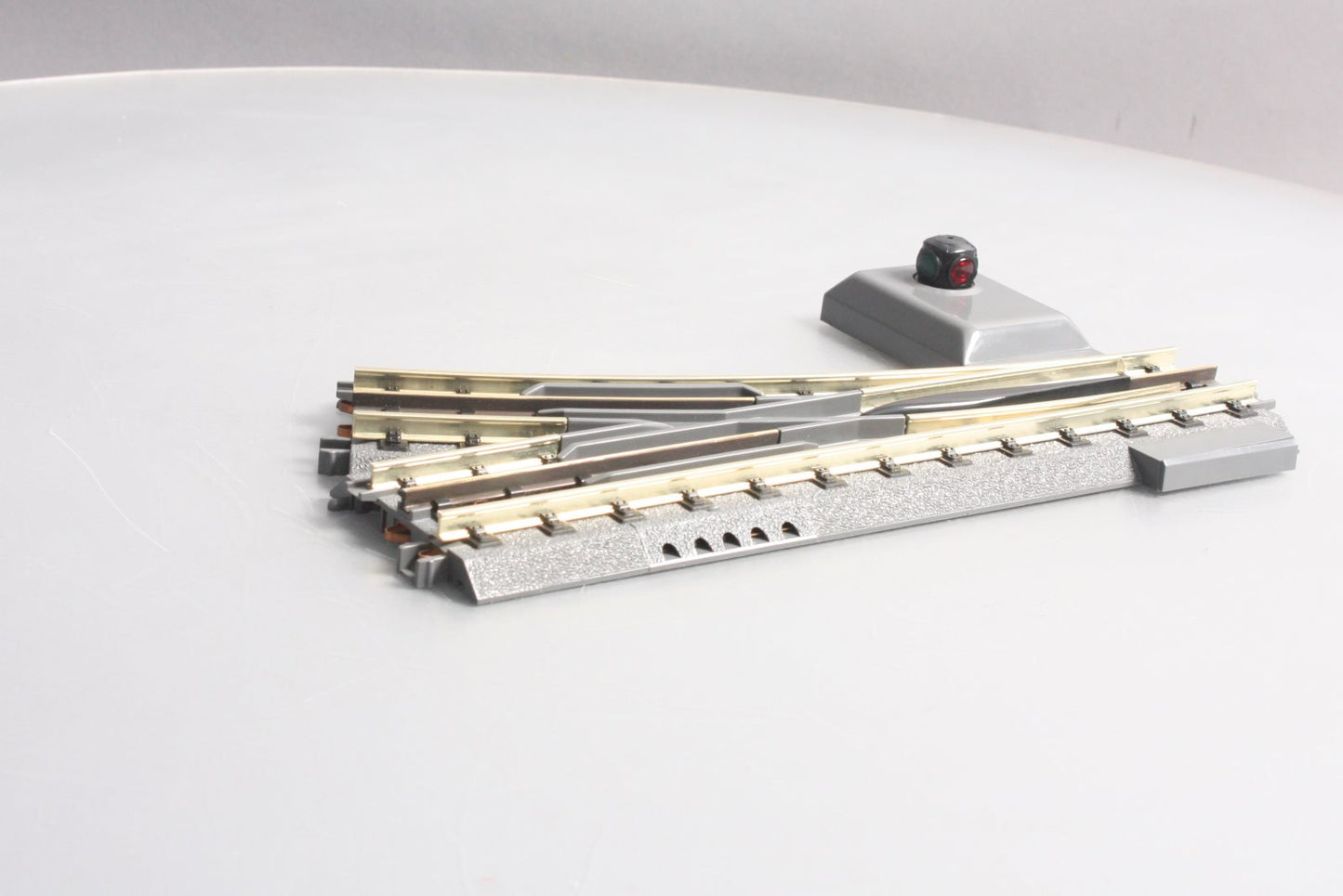 MTH 40-1043 O42 RealTrax Nickel Silver Right Hand Remote Switch Turnout