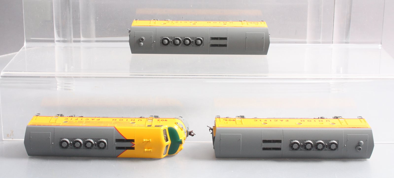 Athearn G2901 HO Scale Union Pacific F3A/F3B/F3B Diesel Locomotive Set LN/Box
